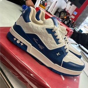 Men’s Rare LV Blue LV Monogram Trainer Pre Owned No Box Used SZ 10